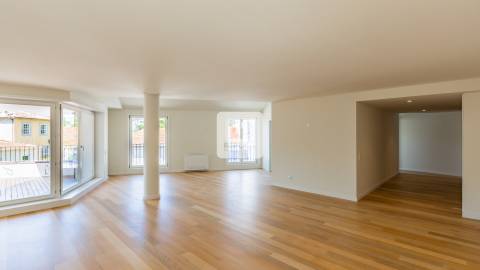 Apartamento T4 DUPLEX Venda em Aldoar, Foz do Douro e Nevogilde,Porto