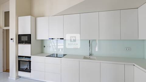 Apartamento T4 DUPLEX Venda em Aldoar, Foz do Douro e Nevogilde,Porto