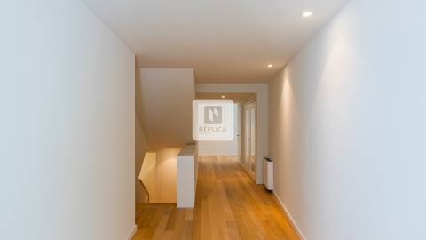 Apartamento T4 DUPLEX Venda em Aldoar, Foz do Douro e Nevogilde,Porto