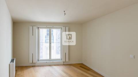 Apartamento T4 DUPLEX Venda em Aldoar, Foz do Douro e Nevogilde,Porto