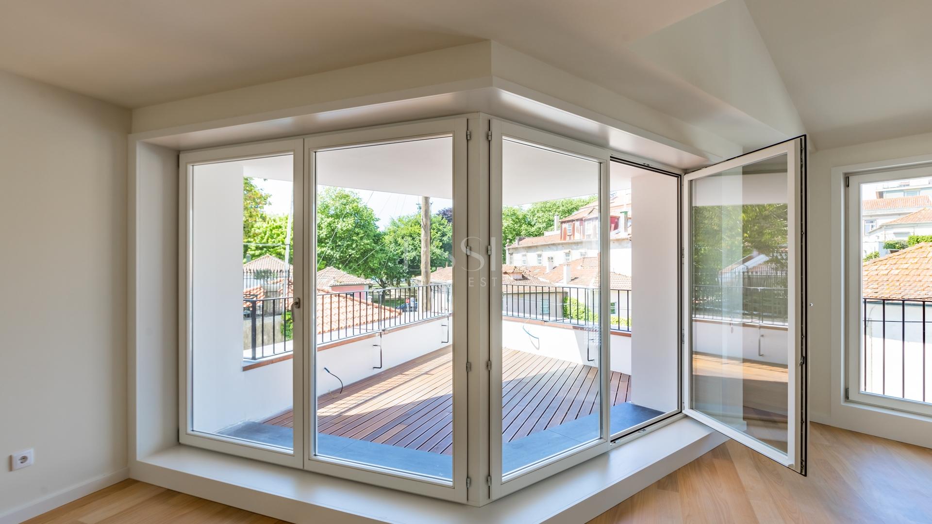 Apartamento T4 DUPLEX Venda em Aldoar, Foz do Douro e Nevogilde,Porto