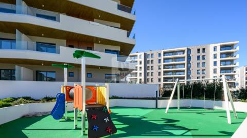 Apartamento T2 com Terraço em Ramalde | Porto