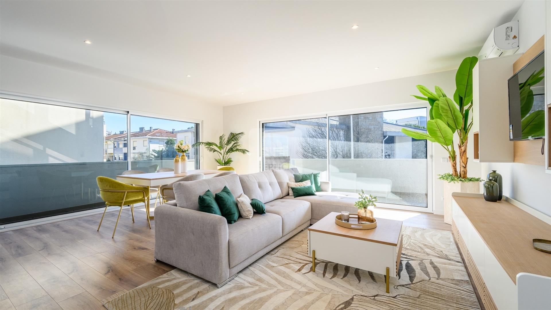 Apartamento T2 com Terraço em Ramalde | Porto
