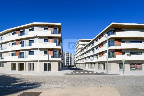 Apartamento T2 com Terraço em Ramalde | Porto