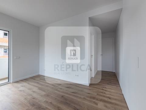 Apartamento T2 com Terraço em Ramalde | Porto