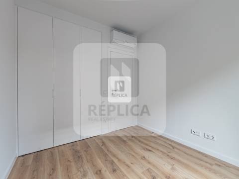 Apartamento T2 com Terraço em Ramalde | Porto