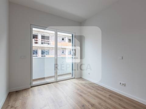 Apartamento T2 com Terraço em Ramalde | Porto