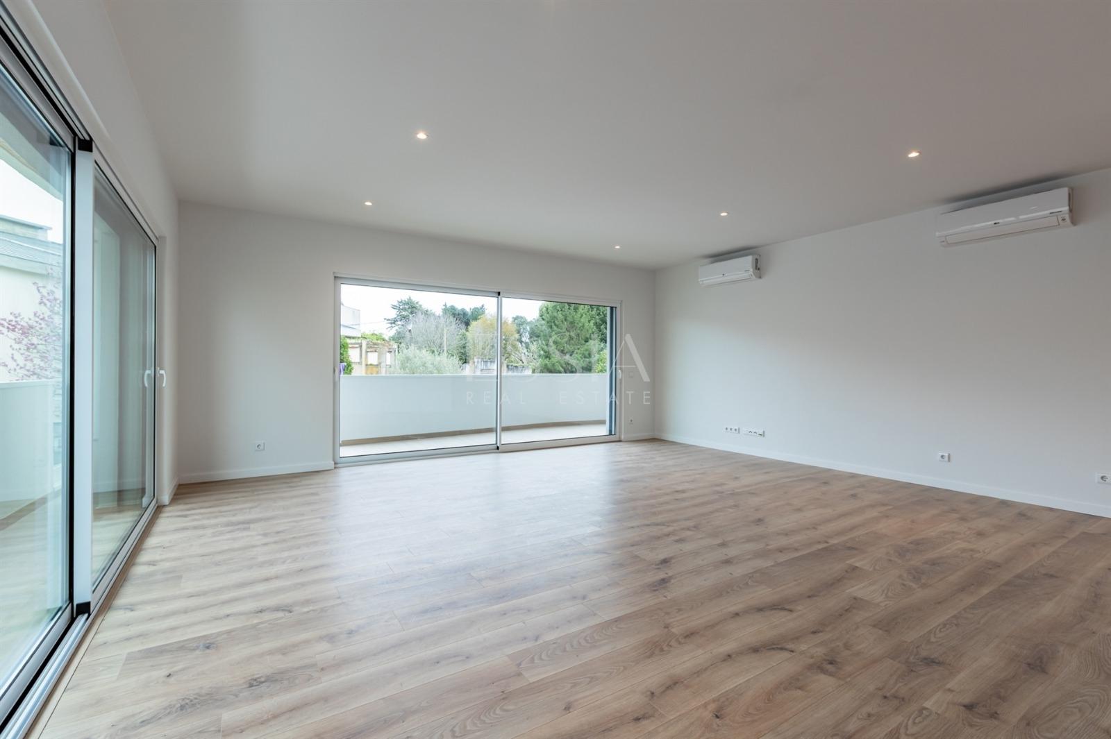 Apartamento T2 com Terraço em Ramalde | Porto