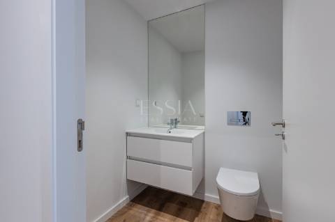 Apartamento T2 com Terraço em Ramalde | Porto