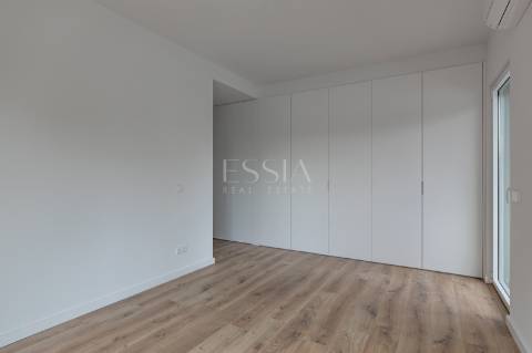 Apartamento T2 com Terraço em Ramalde | Porto