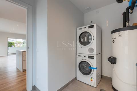 Apartamento T2 com Terraço em Ramalde | Porto