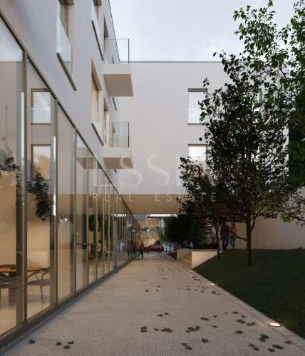 Excelente T1 com Varanda, Lugar de Garagem e Arrumos - Centro do Porto