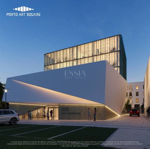 Excelente T1 com Varanda, Lugar de Garagem e Arrumos - Centro do Porto