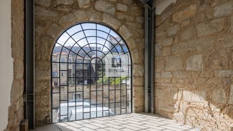 Edifício para arrendamento em Bairro histórico da cidade do Porto - Cedofeita