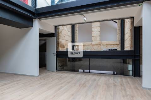 Edifício para arrendamento em Bairro histórico da cidade do Porto - Cedofeita