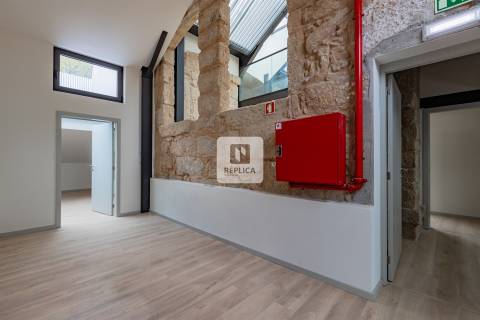 Edifício para arrendamento em Bairro histórico da cidade do Porto - Cedofeita