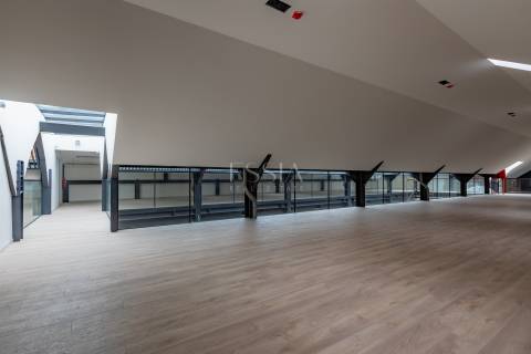 Edifício para arrendamento em Bairro histórico da cidade do Porto - Cedofeita