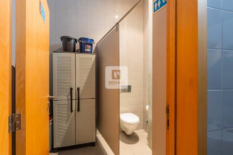 Armazém com Escritórios em para Arrendamento em Vila Nova de Gaia