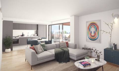 Apartamento T3 com Varandas e Garagem no Senhora do Porto 249