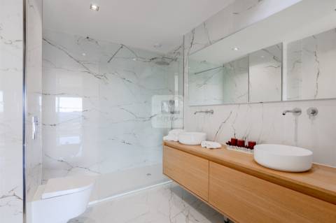 Loft T0 com Varanda na Quinta de Cravel em Vila Nova de Gaia