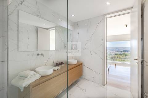 Loft T0 com Varanda na Quinta de Cravel em Vila Nova de Gaia