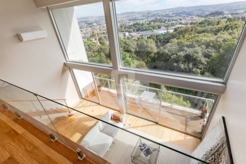 Loft T0 com Varanda na Quinta de Cravel em Vila Nova de Gaia
