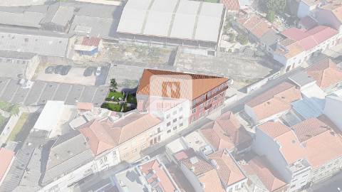 Apartamento T0 com jardim privativo em Paranhos ( licenciado para serviços )