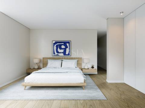 Moradia T4 Triplex com terraço, jardim e piscina no centro de Matosinhos Sul