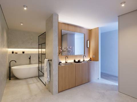 Moradia T4 Triplex com terraço, jardim e piscina no centro de Matosinhos Sul