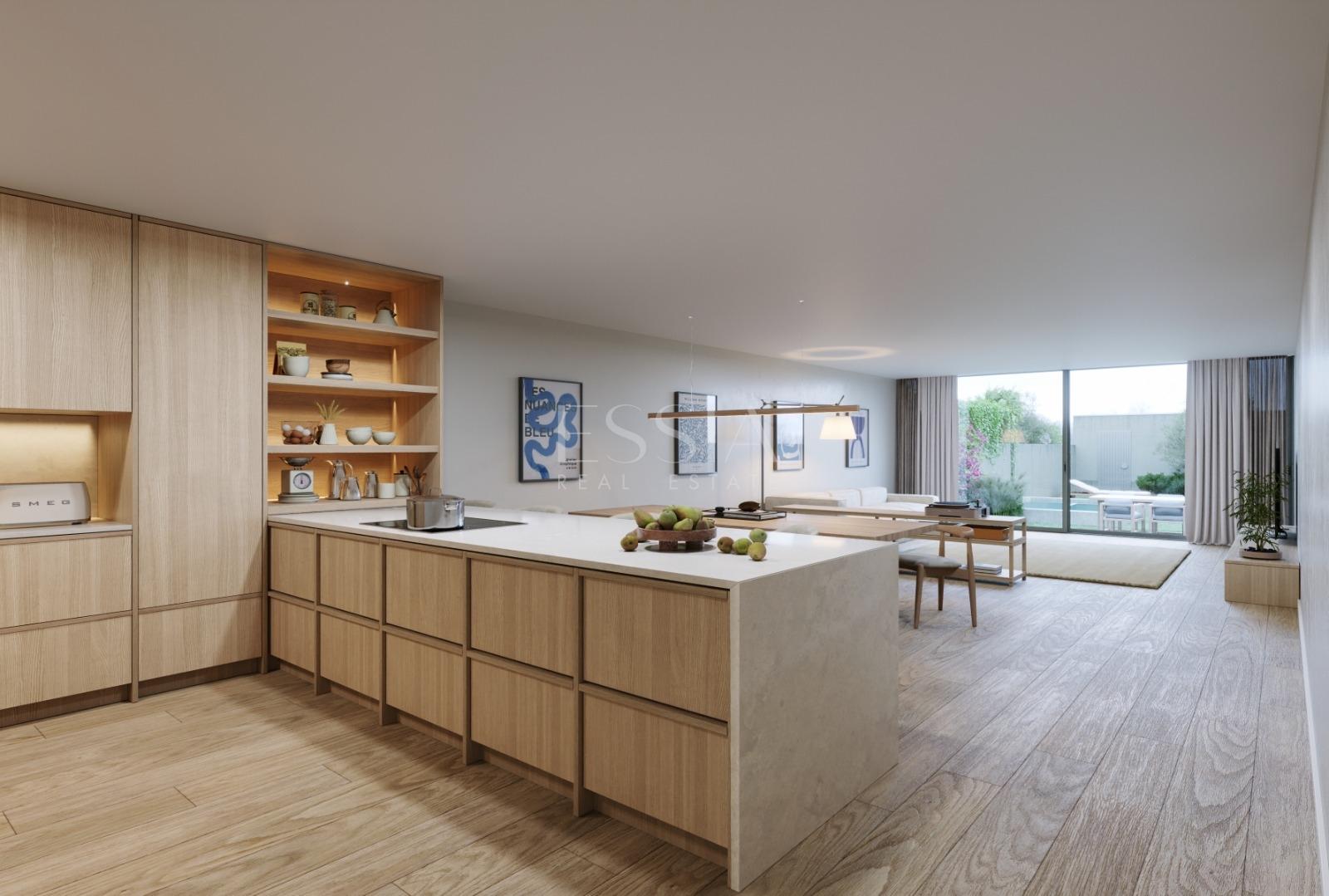 Moradia T4 Triplex com terraço, jardim e piscina no centro de Matosinhos Sul