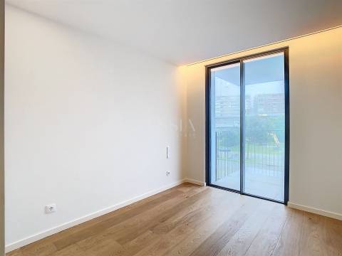 Apartamento T3 com varandas próximo ao mar em Canidelo, Vila Nova Gaia