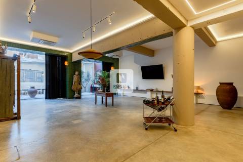 Estúdio/Loft de Luxo com Terraço e Acabamentos de Alta Qualidade - Bairro das Artes