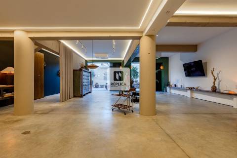 Estúdio/Loft de Luxo com Terraço e Acabamentos de Alta Qualidade - Bairro das Artes