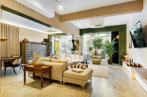 Estúdio/Loft de Luxo com Terraço e Acabamentos de Alta Qualidade - Bairro das Artes