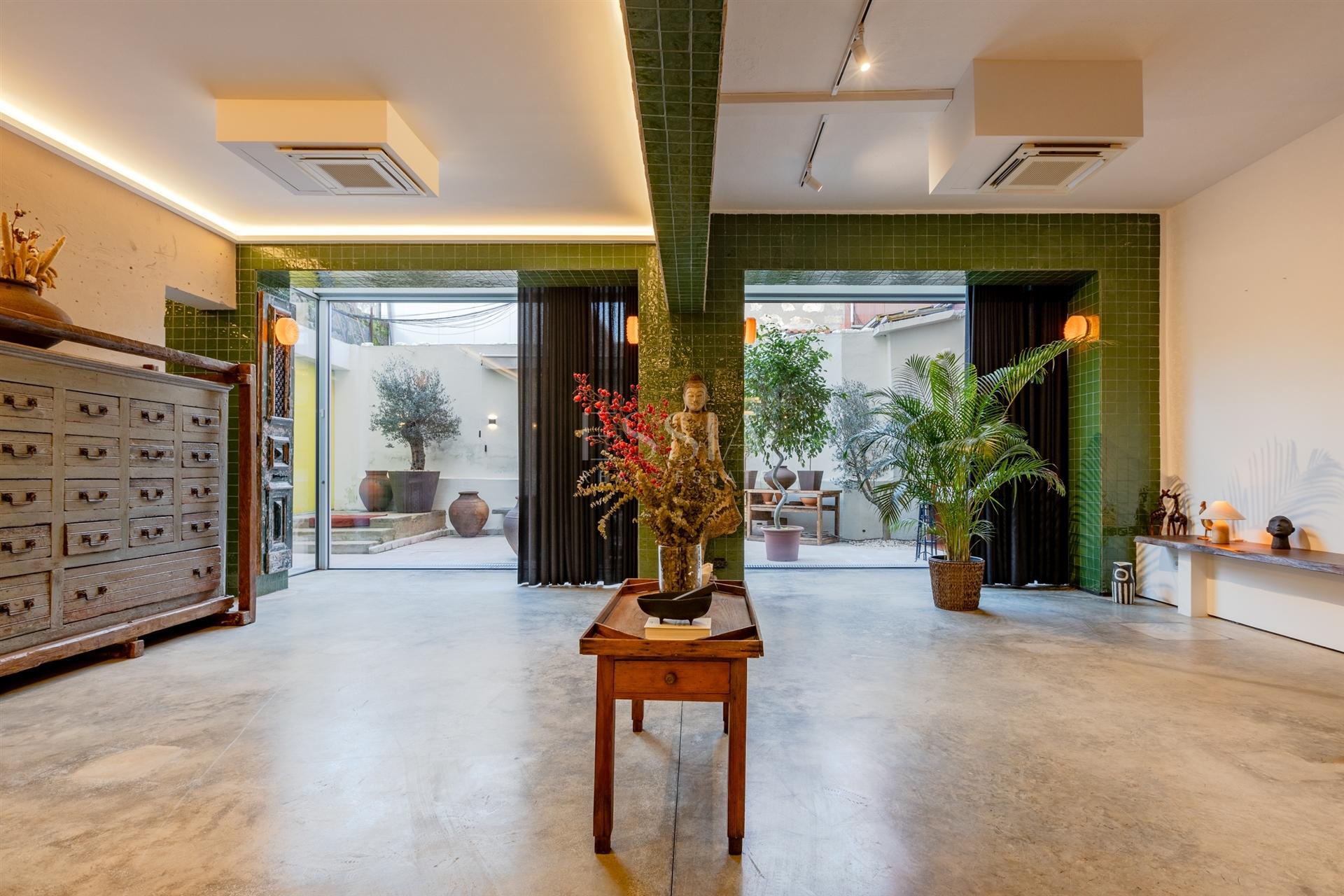 Estúdio/Loft de Luxo com Terraço e Acabamentos de Alta Qualidade - Bairro das Artes