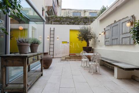 Estúdio/Loft de Luxo com Terraço e Acabamentos de Alta Qualidade - Bairro das Artes