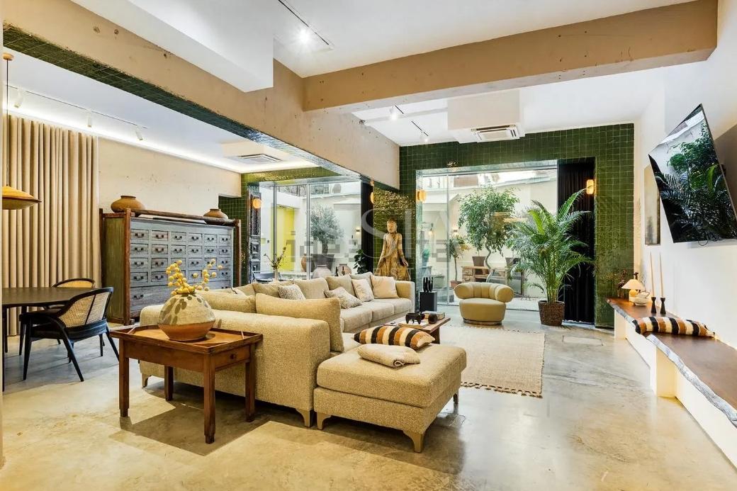 Estúdio/Loft de Luxo com Terraço e Acabamentos de Alta Qualidade - Bairro das Artes