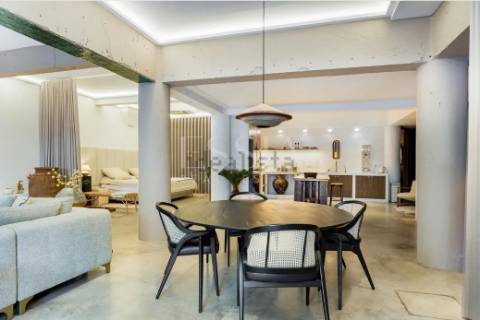 Estúdio/Loft de Luxo com Terraço e Acabamentos de Alta Qualidade - Bairro das Artes