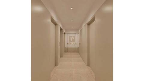 Apartamento T0 com Varanda e Garagem no CC FLATS