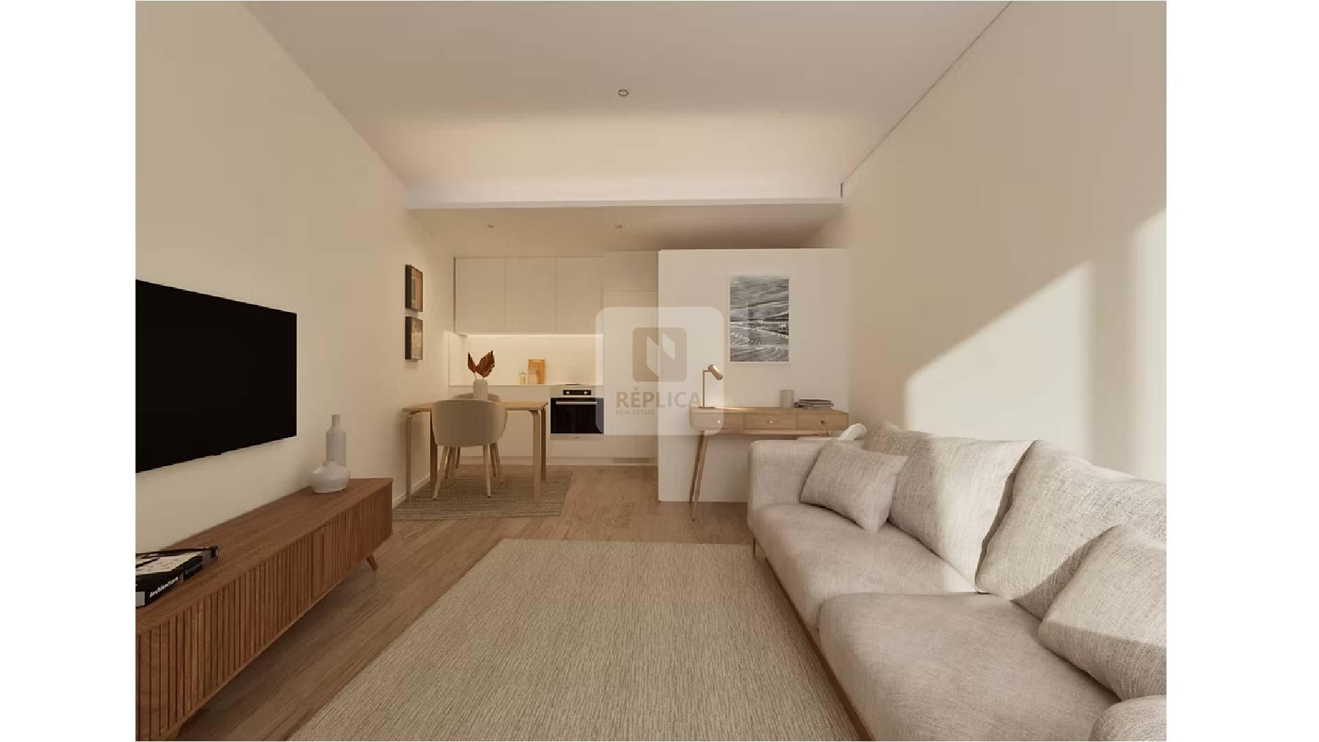 Apartamento T0 com Varanda e Garagem no CC FLATS