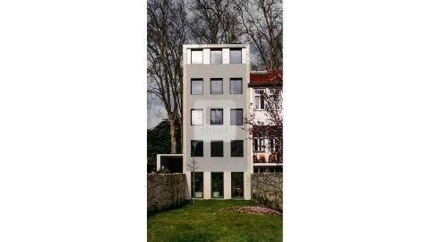 Estúdio Mobilado e Equipado no Porto para Arrendar