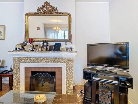 Apartamento T4 com Varandas - Casa da Música, Porto