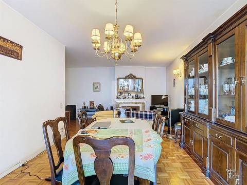 Apartamento T4 com Varandas - Casa da Música, Porto