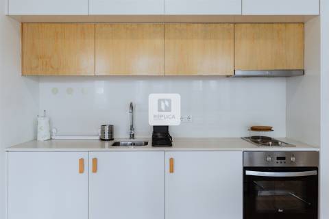 Apartamento T0 Loft mobilado - Rua do Bonfim