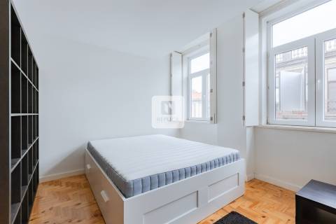 Apartamento T0 Loft mobilado - Rua do Bonfim