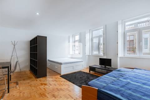 Apartamento T0 Loft mobilado - Rua do Bonfim