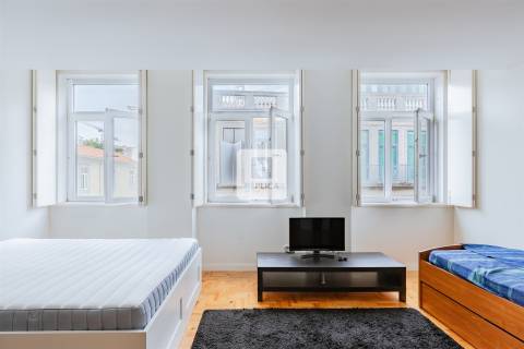 Apartamento T0 Loft mobilado - Rua do Bonfim