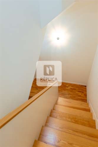 Apartamento T0 Loft mobilado - Rua do Bonfim