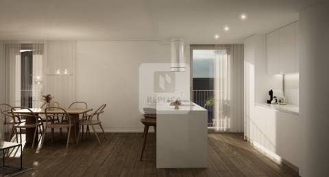 Apartamento T3 com terraço próximo ao Colégio Efanor à Senhora da Hora, Porto