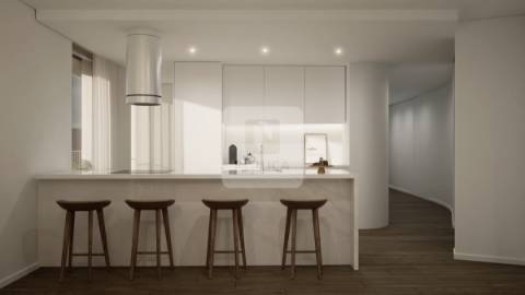 Apartamento T3 com terraço próximo ao Colégio Efanor à Senhora da Hora, Porto